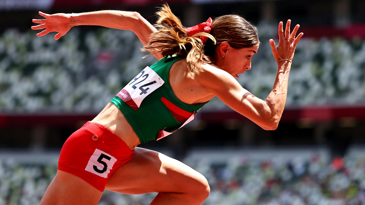 Athletics - Women's 400m - Round 1