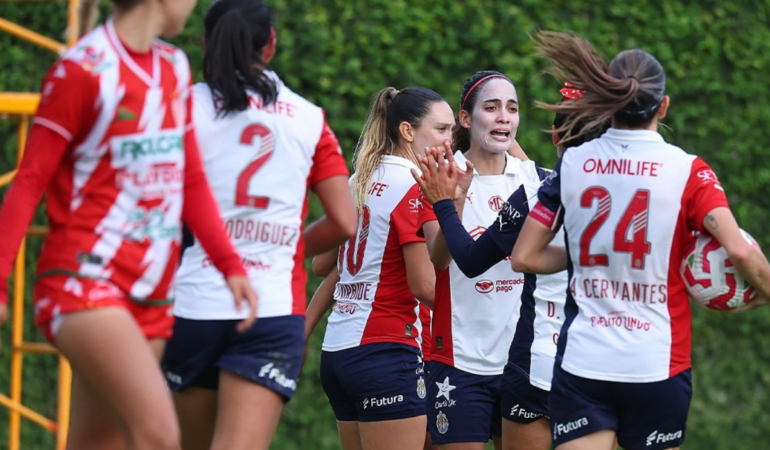 Chivas-Femenil-derroto-al-Necaxa-_-Foto_-IG-Chivas-Femenil-770x450