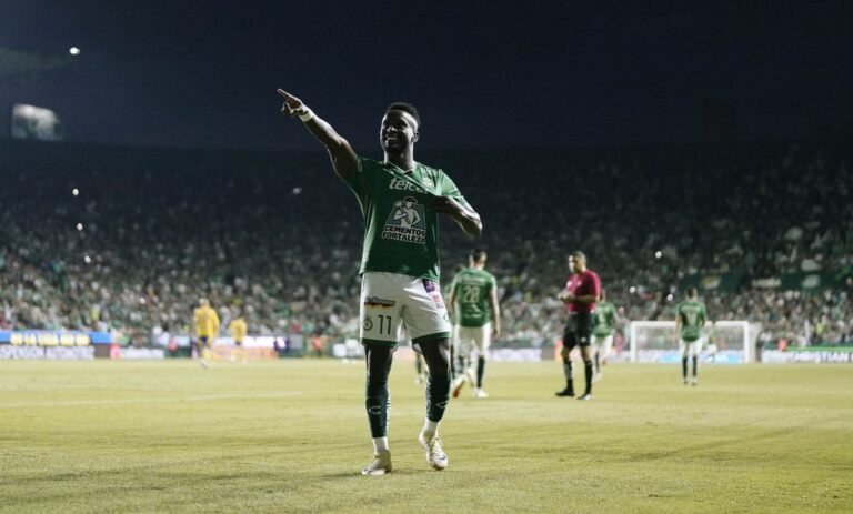 Con-polemico-final-Leon-ruge-mas-fuerte-que-Tigres-Club-Leon