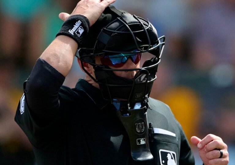 Umpire-Robot-MLB-040625