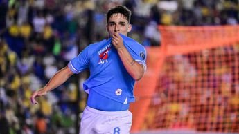 cruz-azul-estrenara-parche-septima