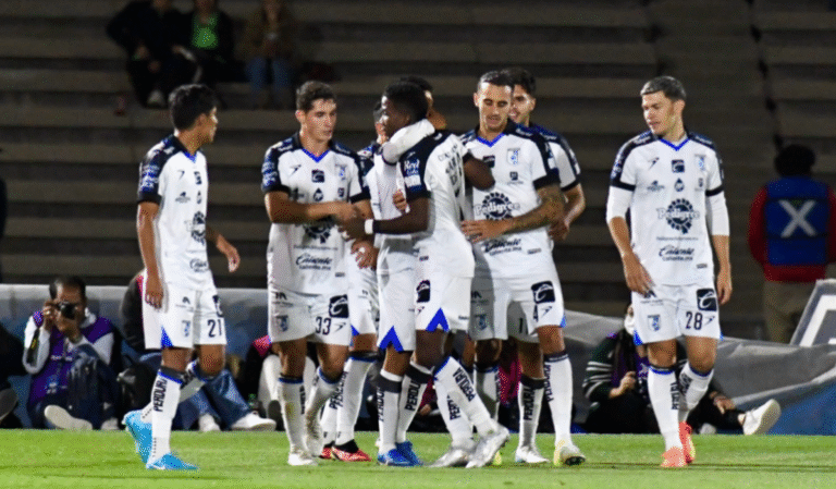 Se-revela-que-los-canteranos-de-Queretaro-jugaran-en-el-TIjuana-_-FOTO-MEXSPORT-770x450