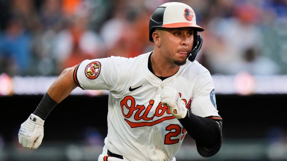 mexicano-ramon-urias-se-une-astros-tras-seis-temporadas-con-orioles