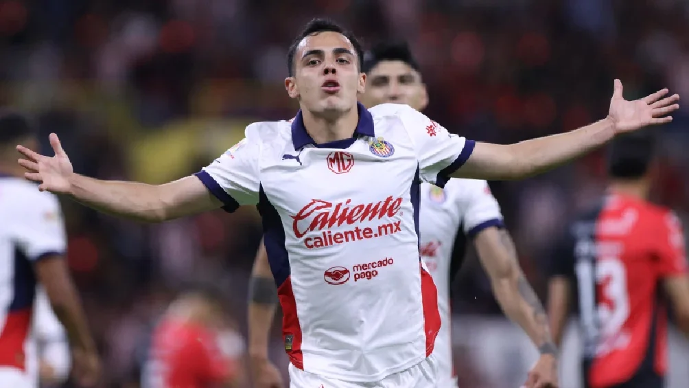 se-queda-en-guadalajara-hugo-camberos-encaminado-renovar-con-chivas