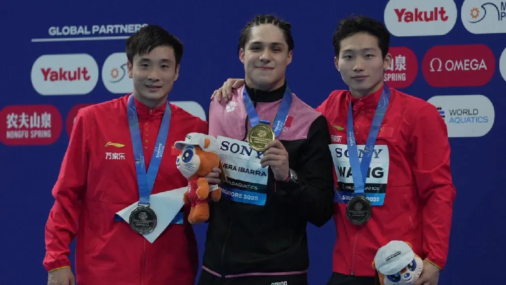 oro-para-osmar-olvera-el-mexicano-gana-en-trampolin-de-tres-metros-en-el-mundial-de-singapur
