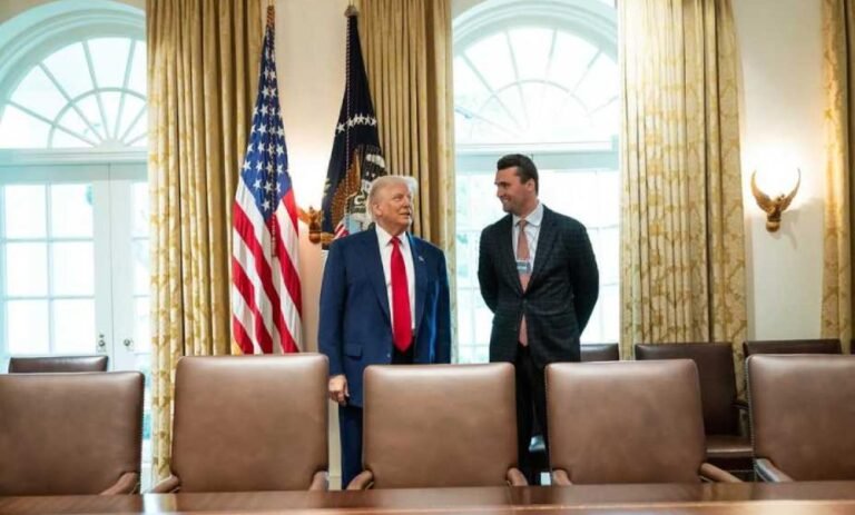 Trump-y-Charlie-Kirk-1160x700