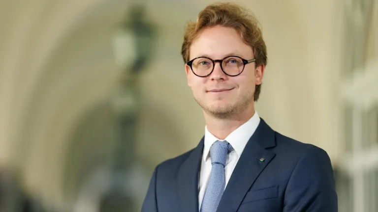 7e0966c7324217dcd5cd9bea747a12d0