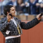 8e1b53e3ee6174a3bf0bbb099ad43e7d