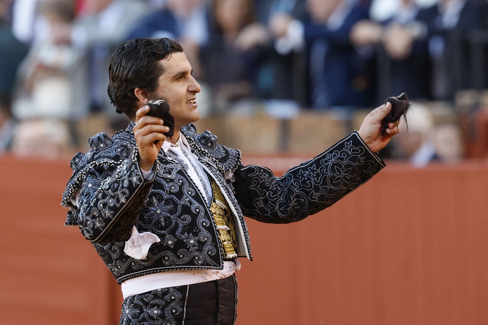 8e1b53e3ee6174a3bf0bbb099ad43e7d