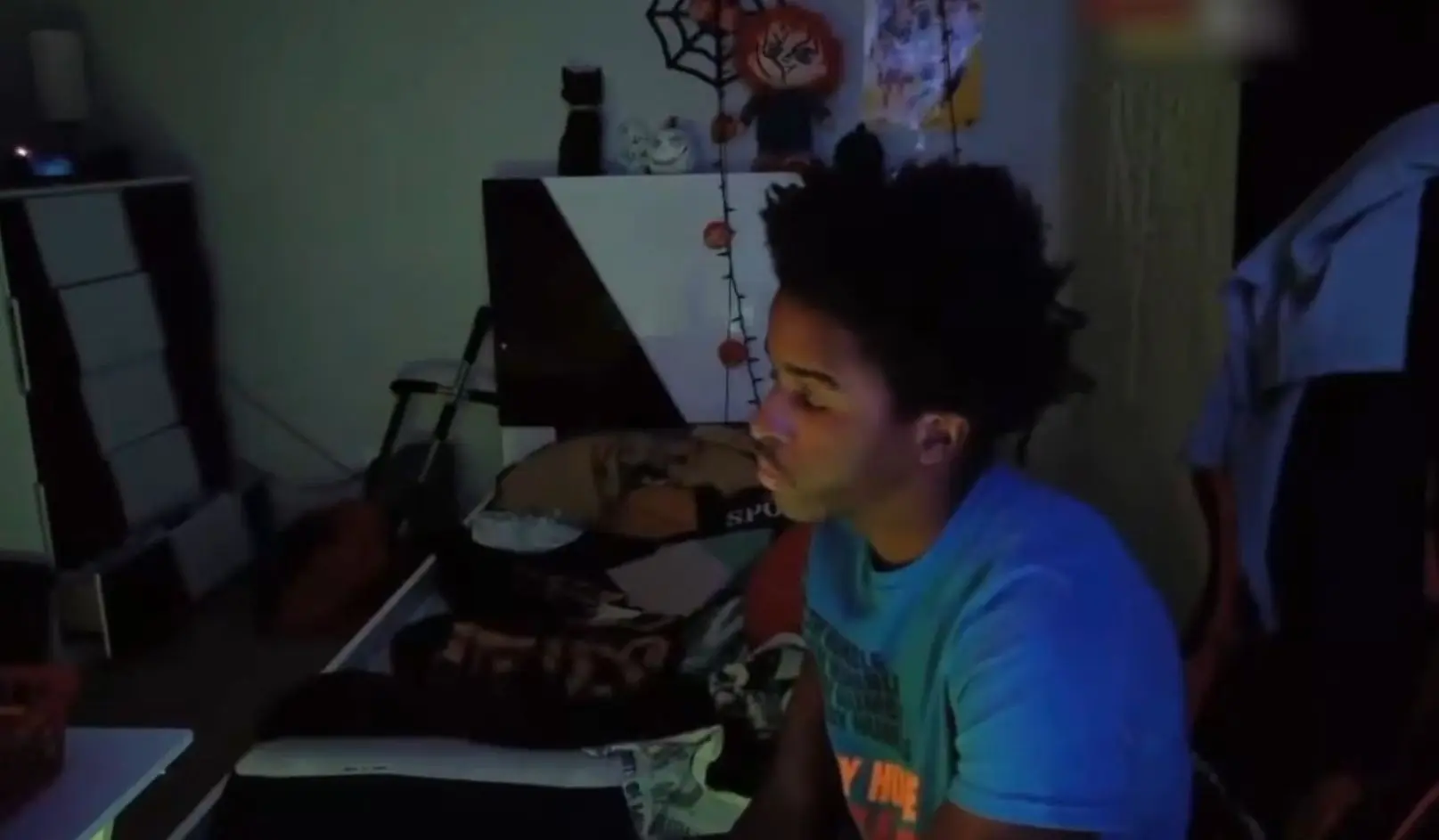 2026-08-21-15_06_13-Nitro_Camdens-Mom-ATTACKED-Him-LIVE-On-Stream-YouTube-—-Mozilla-Firefox