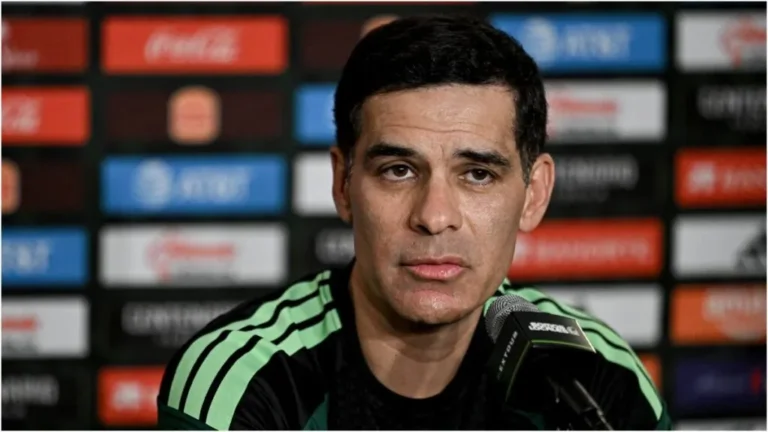 Rafa Márquez explica por qué Gilberto Mora abandonó al Tri: “Tenemos que cuidarlo”